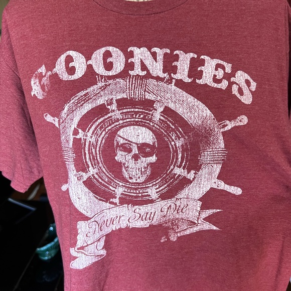 Men’s or women’s the Goonies old school short sleeve tee shirt. - Picture 3 of 15
